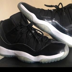 Air Jordan 11 Retro BG Black/Concord White